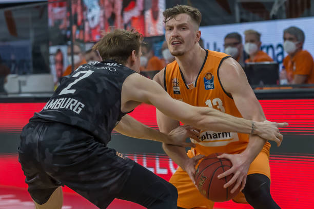 山绿稚的防 山绿稚的防